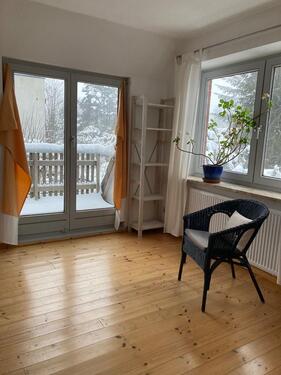Foto - WG Einliegerwohnung auf Zeit: 2-3 ruhige Zimmer mit Balkon, Küc
