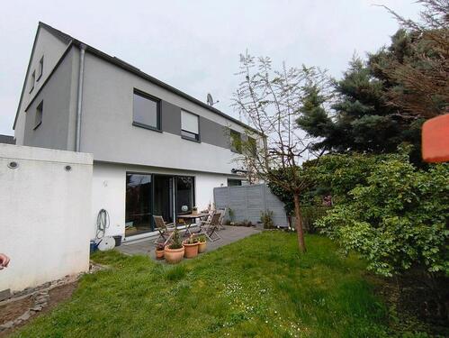 Foto - 6 Zimmer Doppelhaushälfte in Bad Nauheim