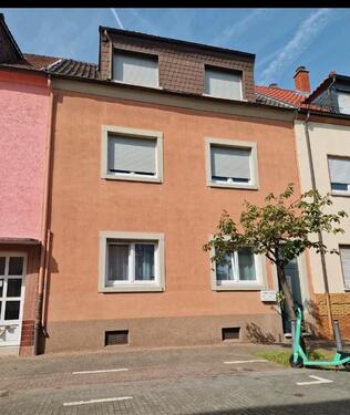Foto - 2 Familienhaus mit 2 Garagen in LU-Mundenheim ohne Makler