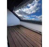 3 Raumwohnung unterm Dach - 860,00&nbsp;EUR Kaltmiete, ca.&nbsp; 95,00&nbsp;m&sup2; in Zwickau (PLZ: 08056)