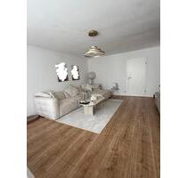 Top renovierte 4,5 Zimmer Erdgeschosswohnung mit Terasse + Garage - Hochdorf