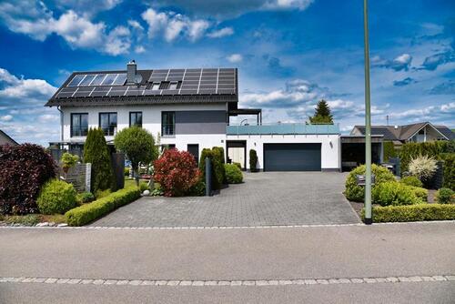 Foto - Mehrgenerationenhaus großes Haus mit Einliegerwohnung