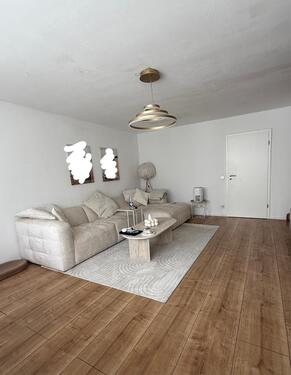 Foto - Hochwertig modernisierte EG-Wohnung (2023) mit Terrasse & 115 m²