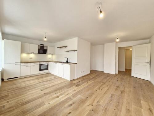 Foto - Einbauküche + Balkon + Gäste-WC + Ankleidezimmer! 3-Zimmer-Wohn(t)raum mitten in der City!