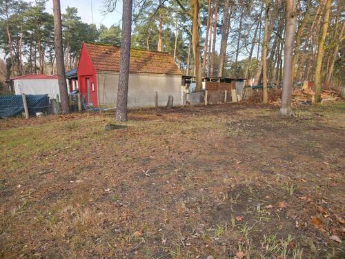 Foto - Außenstellplätze für Autos, Wohnwagen, Anhänger & Boote ·