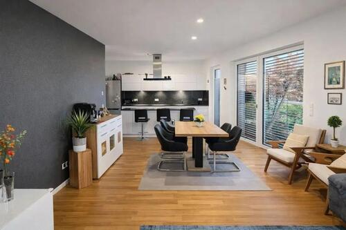 Foto - Lichtdurchflutete & moderne 4-Z.-Gartenwohnung 