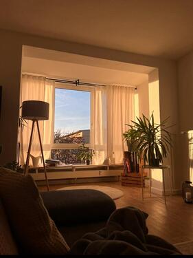 Foto - Nachmieter für 3 - Raum Wohnung im 3.OG