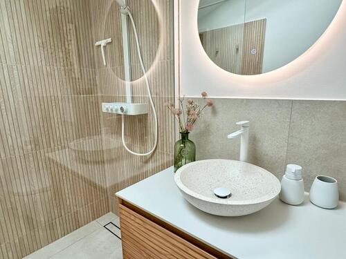 Foto - ATTRAKTIVE & LICHTDURCHFLUTETE 2-ZIMMER-WOHNUNG *BEGEHRTE LAGE*