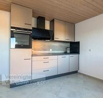 Renovierte zentrale 3 Zimmer Wohnung mit Stellplatz in Böblingen zu vermieten!