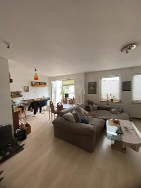 Foto - 3-Zimmer-Wohnung - NUR mit Übernahme der kompletten Einrichtung
