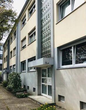 Foto - Erdgeschosswohnung mit Balkon für die kleine Familie (WBS erforderlich)