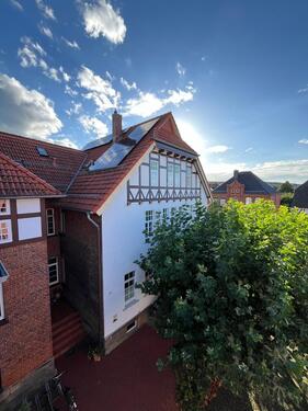 Foto - Helle Altbauwohnung in zentraler Lage mit Balkon und Einbauküche