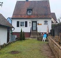 Kleines Häuschen - 390.000,00&nbsp;EUR Kaufpreis, ca.&nbsp; 60,00&nbsp;m&sup2; in Neunkirchen am Brand (PLZ: 91077)