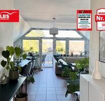 Stilvolle DG-Wohnung mit Süd-West-Balkon in Zweifamilienhaus in Lücklemberg - Dortmund Hombruch