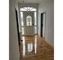 2 Zimmer-Erdgesch.Wohnung 70qm, Terrasse, zentrale Lage, Norden,