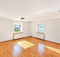 Frisch renovierte, helle 70 m² Wohnung in Traunreut
