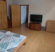 Schöne 2.5 ZKB Wohnung mit Balkon - Schönenberg-Kübelberg