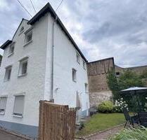 Haus in Alt-Sayn zu vermieten - 1.300,00&nbsp;EUR Kaltmiete, ca.&nbsp; 145,00&nbsp;m&sup2; in Bendorf (PLZ: 56170)