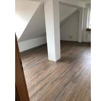 Helle sanierte DG-Wohnung OT Lachem - Hessisch Oldendorf