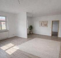 3-Zimmer-DG-Wohnung Frisch renoviert Garten und Garage 747€ warm - Zwickau Zwickau-Nord