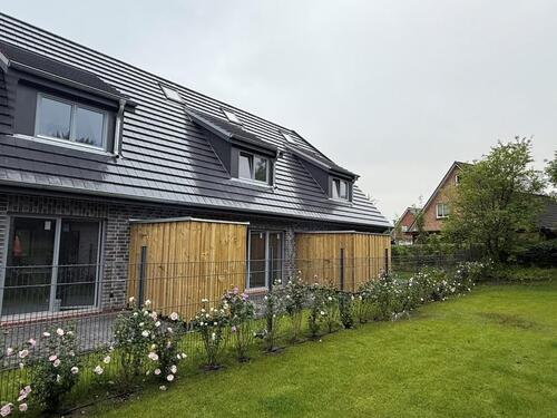 Foto - Erstbezug in Sünderup: Stilvolles Reihendhaus mit Terrasse!