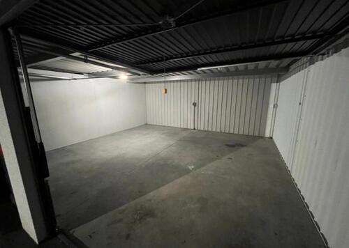 Foto - XXL Garage Lagerhalle 36m2 GEWERBE + PRIVAT erlaubt inkl. Strom