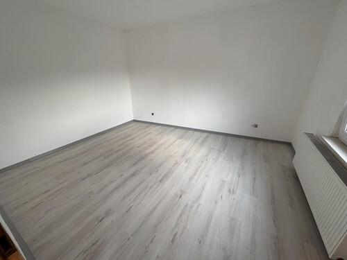 Foto - 2-Zimmer-Wohnung im 1. Obergeschoss - ab sofort einzugsbereit