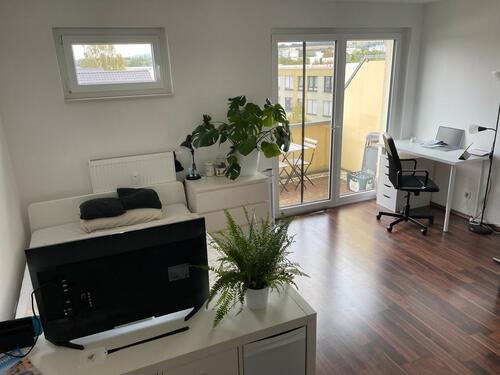 Foto - Moderne 1-Zimmer-Wohnung mit Balkon & Einbauküche – uni­nah