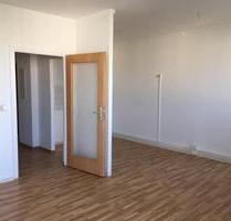 Hübsche 2 Zimmer mit Ausblick - 330,00&nbsp;EUR Kaltmiete, ca.&nbsp; 51,36&nbsp;m&sup2; in Gera (PLZ: 07549) Lusan