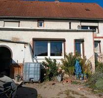 freistehendes Einfamilienhaus - 85.000,00 EUR Kaufpreis, in Eisleben (Lutherstadt) (PLZ: 06295)