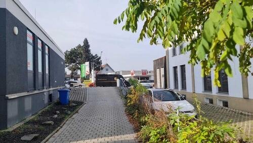 Foto - Zentraler Außenstellplatz in Landshut - Sicher parken nahe Hauptbahnhof