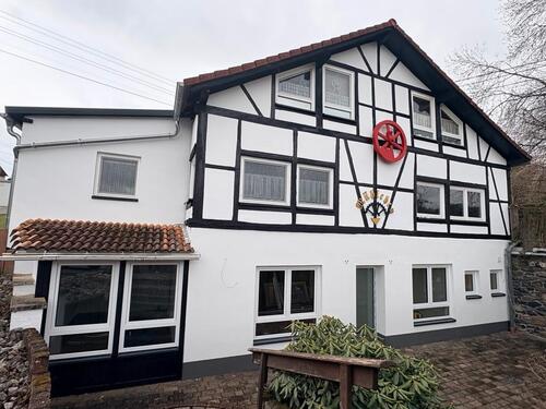 Foto - Neu renovierte 120 qm Wohnung in Hirtscheid - ab 01.06.