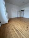 Foto - Zentrale renovierte 2-Zimmer-Wohnung mit großer Wohnküche