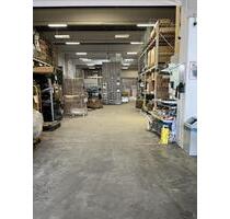 Köln Porz, Gewerbehalle, ebenerdiger Andienung, hohe Decke