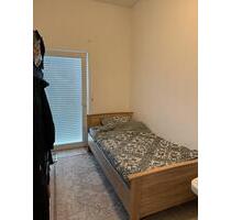 Zimmer zu vermieten - 400,00&nbsp;EUR Kaltmiete, ca.&nbsp; 12,00&nbsp;m&sup2; in Kreuztal (PLZ: 57223)