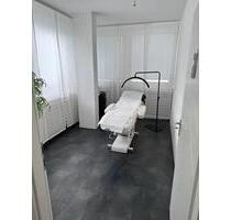 Raum zu vermieten Stgt-Mitte BodyformingGesichtsbehandlungen - Stuttgart