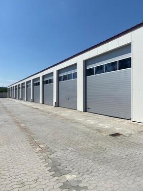 Foto - Isolierte Lagerhalle zu vermieten (u.a. Stellpätze)