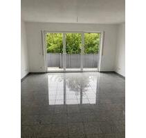 Helle 4-Zimmer-Wohnung mit großem Balkon - Ingolstadt Friedrichshofen-Hollerstauden