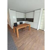 Sonnige 2-Zi-Wohnung, EBK, Balkon, in DettingenErms zu vermieten - Dettingen an der Erms
