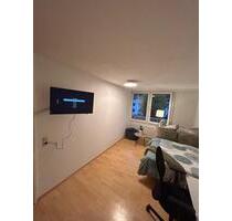 Modernes Zimmer-Apartment mit TV & Festlicher Note - Crailsheim