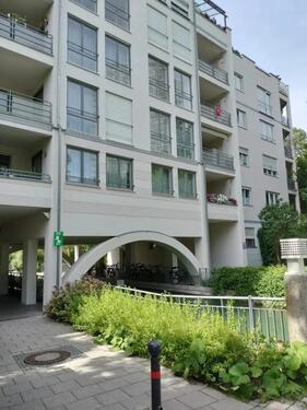 Foto - Helle, ruhige, stilvolle, modernisierte 2-Raum-Wohnung, gehoben