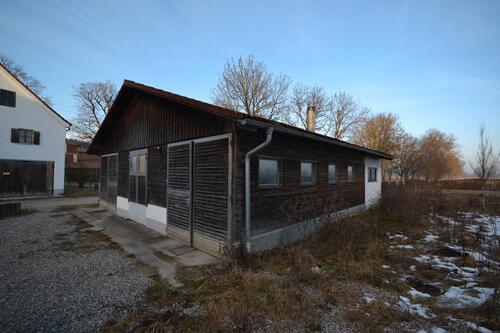 Foto - Gut Mittelstetten - Lagerhalle mit zwei Lagermöglichkeiten