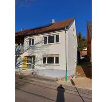 Attraktive Doppelhaushälfte - 275.000,00&nbsp;EUR Kaufpreis, ca.&nbsp; 130,00&nbsp;m&sup2; in Burladingen (PLZ: 72393)