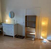 möbliertes WG-Zimmer Schillerstraße 68 in 145 m²Wohnung - Erfurt Daberstedt