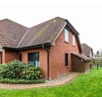 Ruhig gelegene ETW, EG, 3Z, TERR. 800 m bis Deich und Golf. Parkp - Büsum