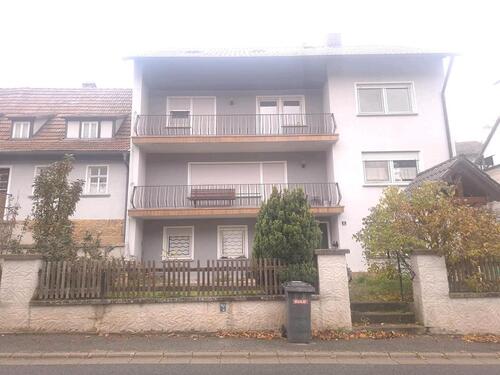 Foto - Großzügiges Wohnhaus mit Scheunen