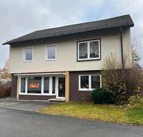 Haus in grüner Lage mit Gewerbefläche - Stammbach