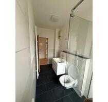 Helle 3-Zimmer-Wohnung mit modernisiertem Bad in Bischofsheim