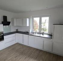 Neuwertige 3-Zimmer-Wohnung (107 m²) mit Balkon, 54612 Wawern - Lasel