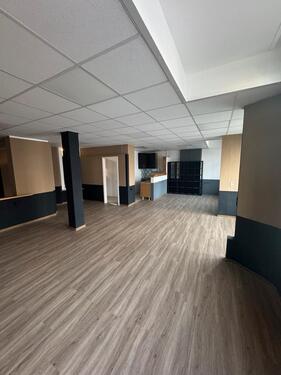 Foto - Gewerbefläche mitten in Usingen Büro Praxis Cafe Studio